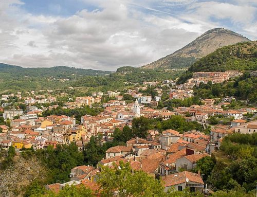 LAURIA: una terrazza nella Valle del Noce